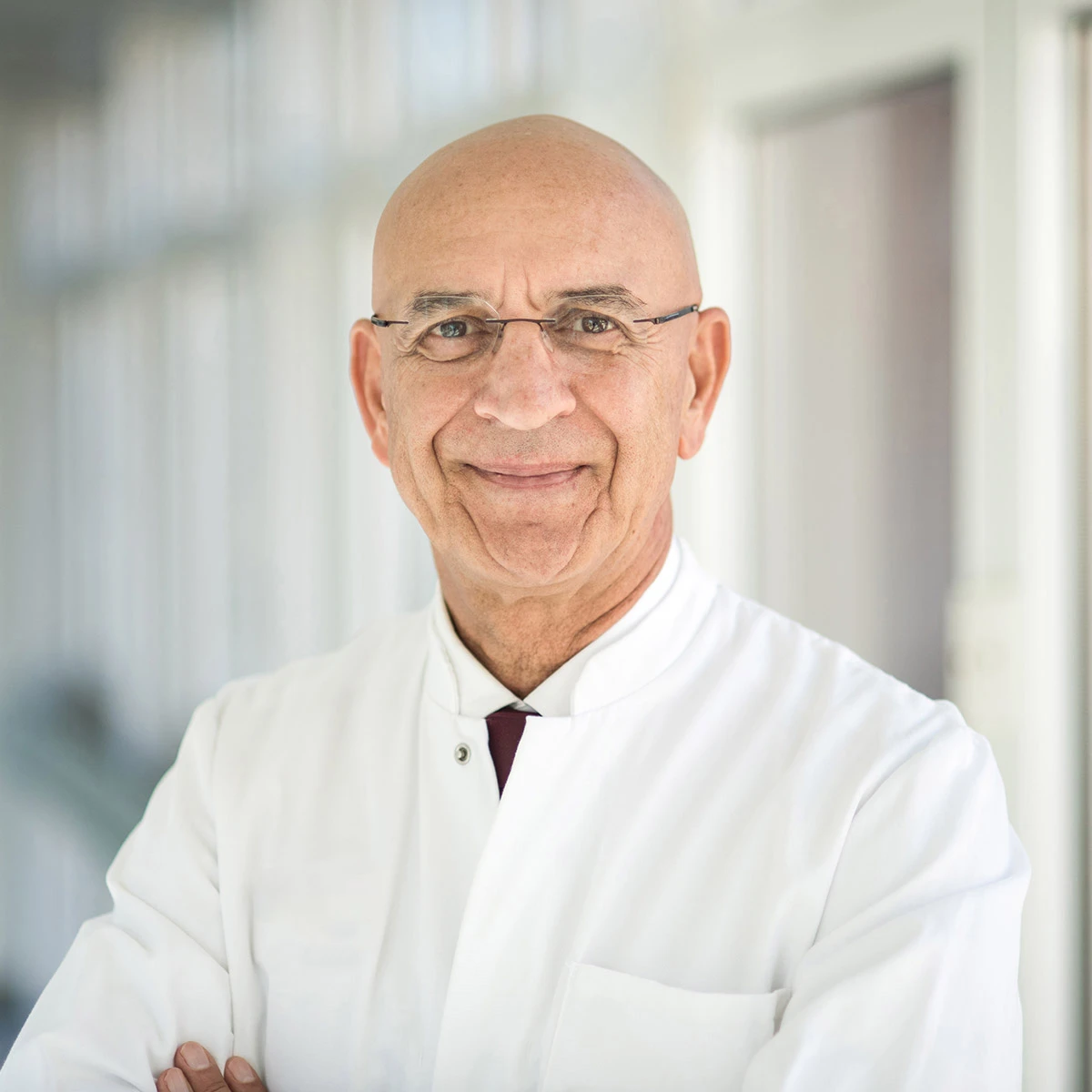 Dr Pakravan - Profilbild